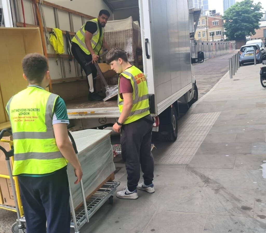 🌟 Stress-Free London Moves Start with Professional Packing & Unpacking Services
