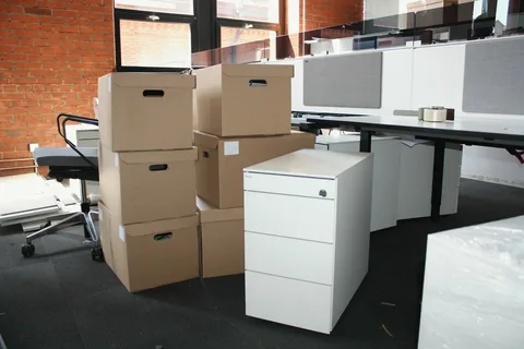 24/7 Movers Packers London-Your Partner for Efficient Office Furniture Storage Solutions
