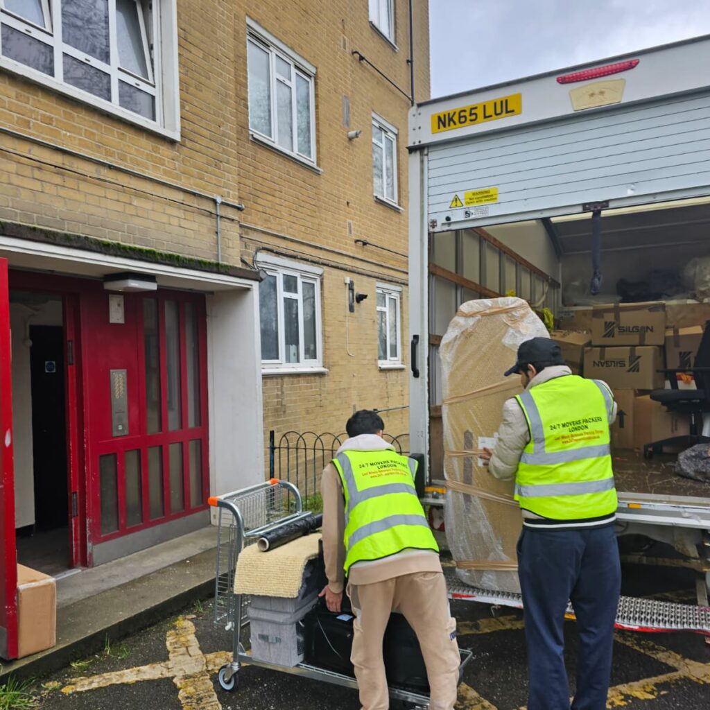Same Day House Clearance London | 24/7 Movers Packers London