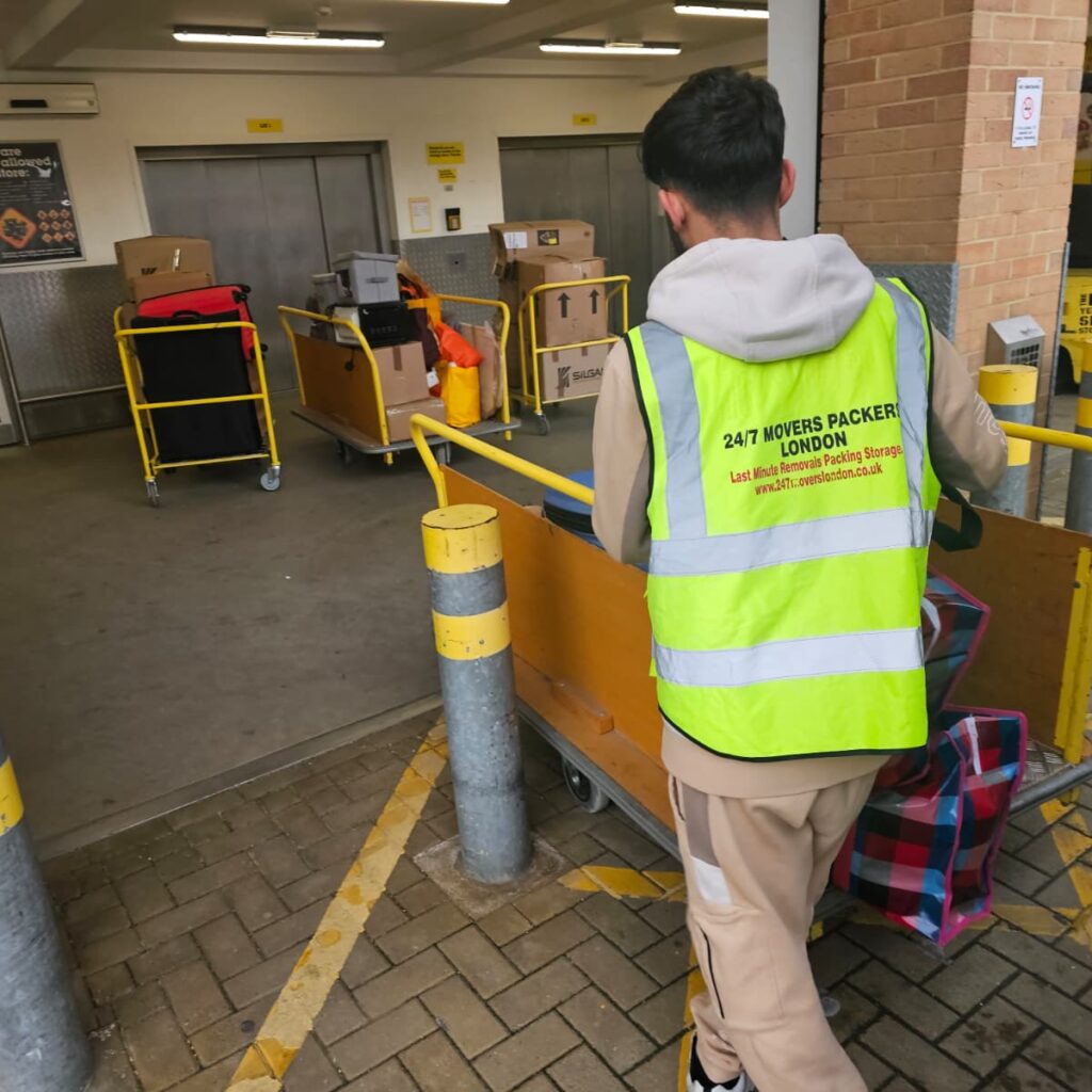 excess baggage removal London